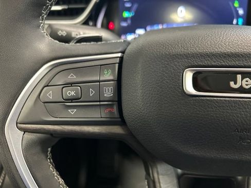 Used 2023 Jeep Grand Cherokee 4WD 4xe image 25