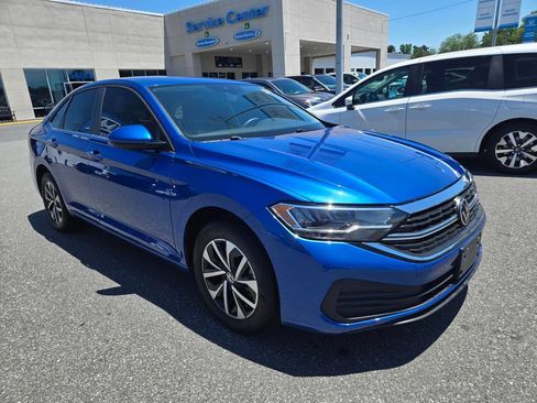 Used 2024 Volkswagen Jetta S FWD image 3