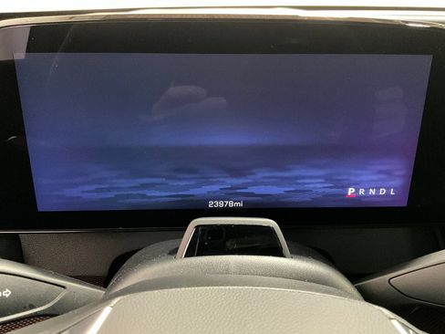 Used 2025 Chevrolet Traverse Z71 w/ Enhanced Driving Package AWD/4WD image 20