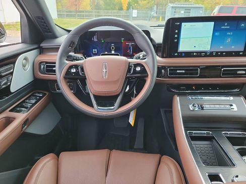 New 2026 Lincoln Aviator Reserve image 12