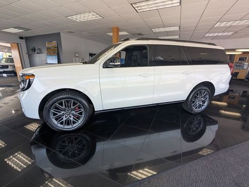 Certified 2025 Ford Expedition Max Platinum w/ Stealth Performance Package AWD/4WD image 5