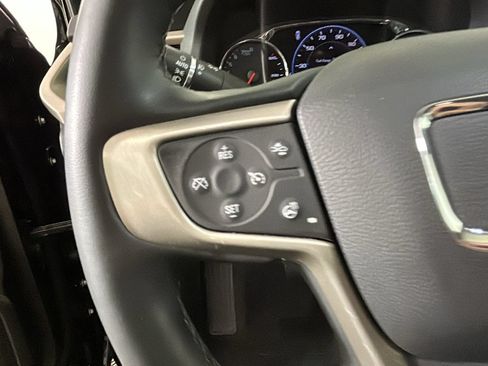 Used 2023 GMC Acadia Denali w/ Black Diamond Edition AWD/4WD image 17