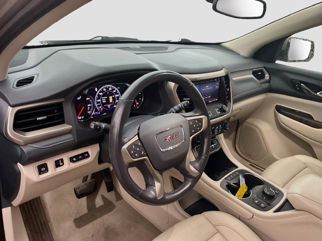 Used 2022 GMC Acadia Denali FWD image 9