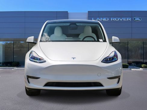 Used 2023 Tesla Model Y Long Range AWD/4WD image 2