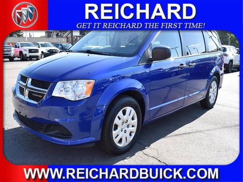 Used 2020 Dodge Grand Caravan SE w/ UConnect Hands-Free Group image 1