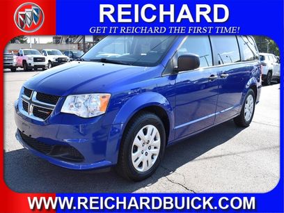 Used 2020 Dodge Grand Caravan SE w/ UConnect Hands-Free Group