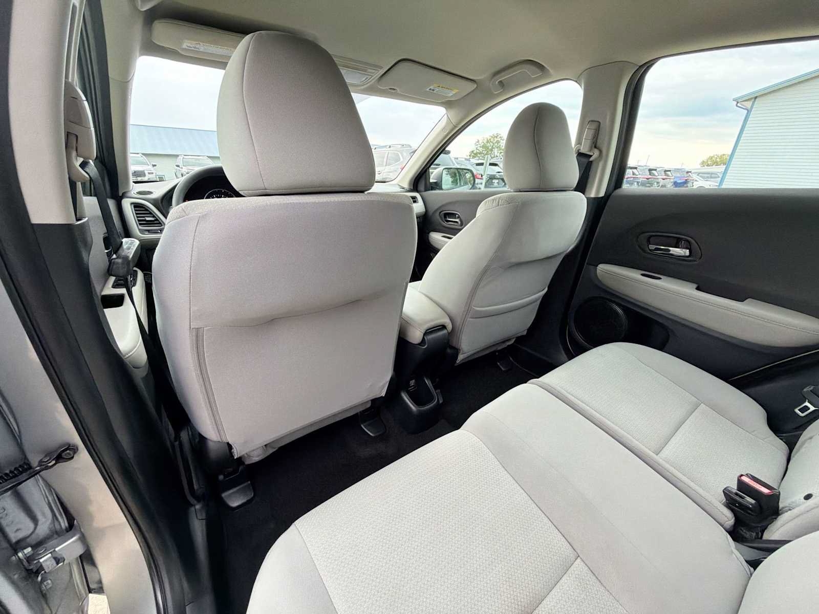 Used 2020 Honda HR-V LX image 15