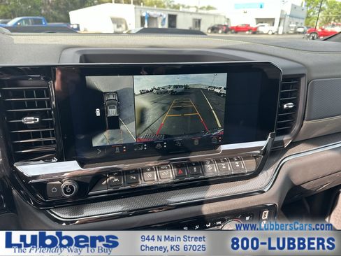 Used 2025 Chevrolet Silverado 1500 ZR2 image 17