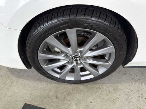 Used 2022 MAZDA MAZDA3 s FWD image 10