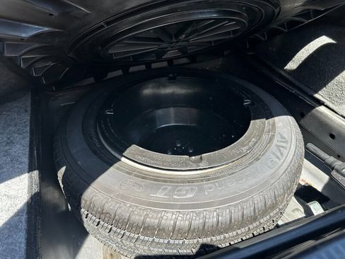 Used 1995 Mercedes-Benz E 320 Convertible image 48