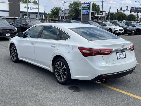 Used 2016 Toyota Avalon XLE FWD image 5