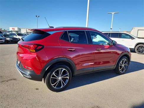 Used 2021 Buick Encore GX Essence w/ Advanced Technology Package image 2