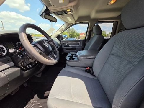Used 2015 RAM 1500 Classic SLT RWD image 14