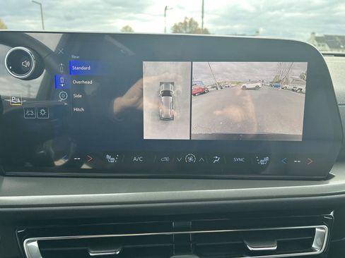 New 2026 Chevrolet Traverse LT w/ Driver Confidence Package image 33