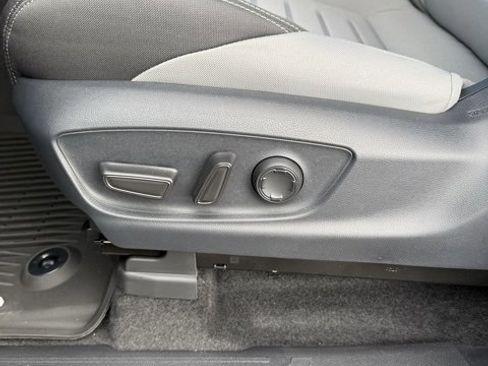 New 2025 Toyota Tacoma TRD Off-Road image 16