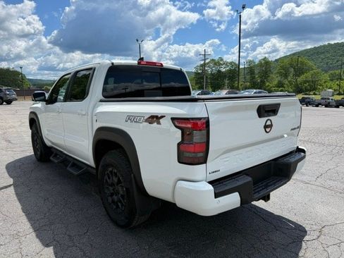 Used 2023 Nissan Frontier PRO-4X w/ Pro-4X Premium Package AWD/4WD image 7