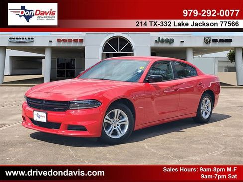 Used 2023 Dodge Charger SXT image 1