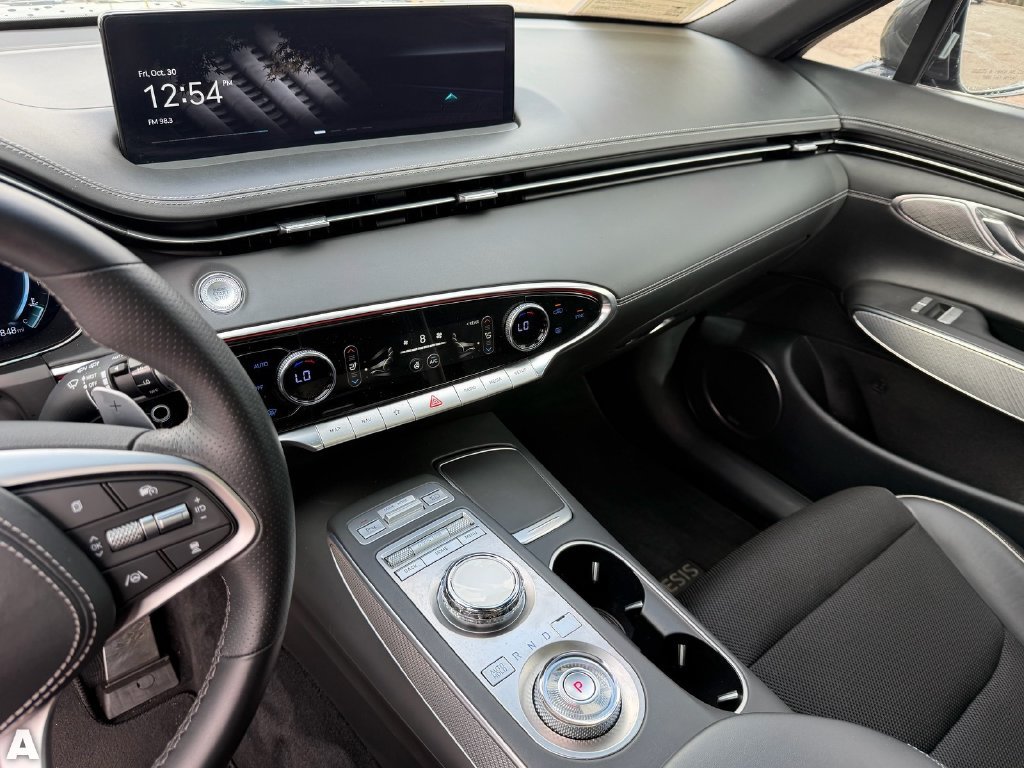 Used 2025 Genesis GV70 2.5T w/ Sport Prestige Package AWD/4WD image 26