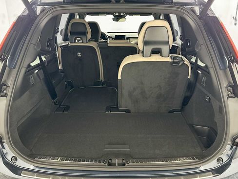 New 2026 Volvo XC90 B6 Plus w/ Protection Package Premier image 24