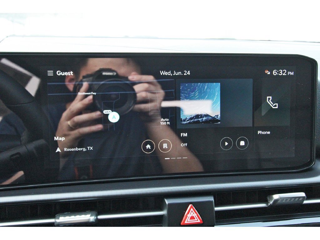 New 2026 Kia Sportage SX FWD image 17