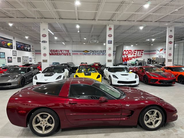 Used 2003 Chevrolet Corvette Coupe w/ Preferred Equipment Group RWD image 6