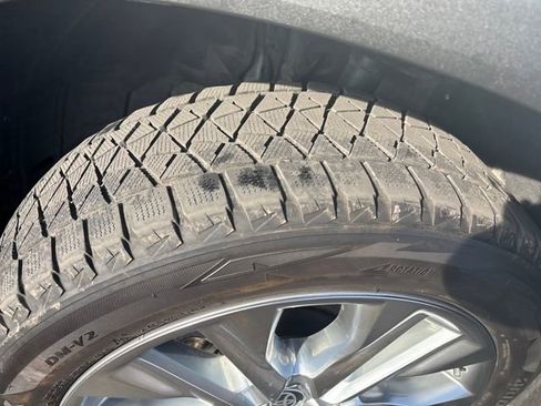 Used 2023 Toyota Highlander Limited image 29