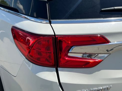 Used 2018 Honda Odyssey EX-L image 20