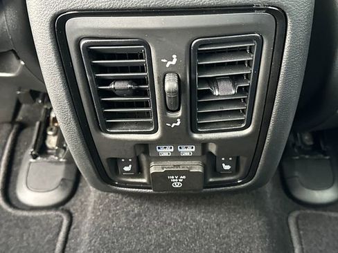 Certified 2025 Dodge Durango GT image 24