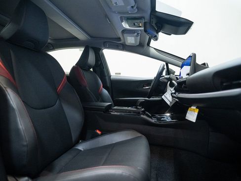 New 2026 Toyota Prius Plug-In Hybrid image 17