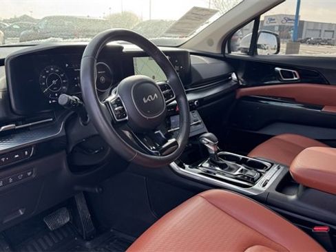 Used 2024 Kia Carnival SX Prestige image 22