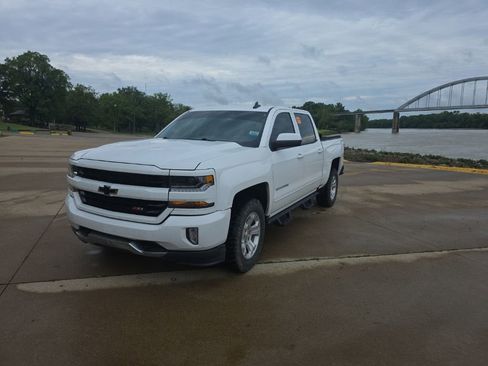 Used 2018 Chevrolet Silverado 1500 LT w/ All Star Edition AWD/4WD image 49