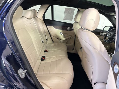 Used 2018 Mercedes-Benz GLC 300 4MATIC image 29