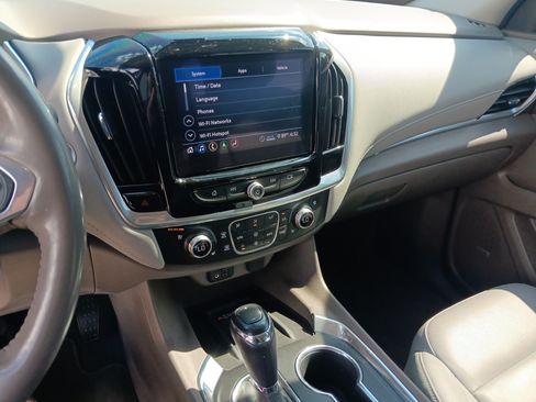 Used 2020 Chevrolet Traverse Premier AWD/4WD image 13