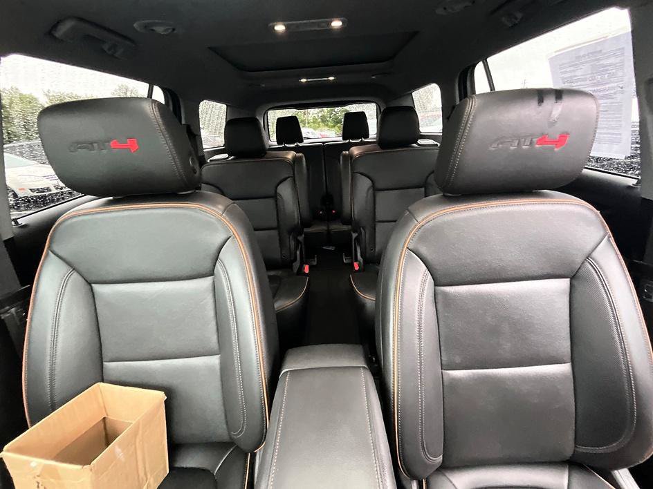 Used 2023 GMC Acadia AT4 w/ Technology Package AWD/4WD image 35