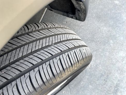 Used 2025 Honda HR-V LX image 7