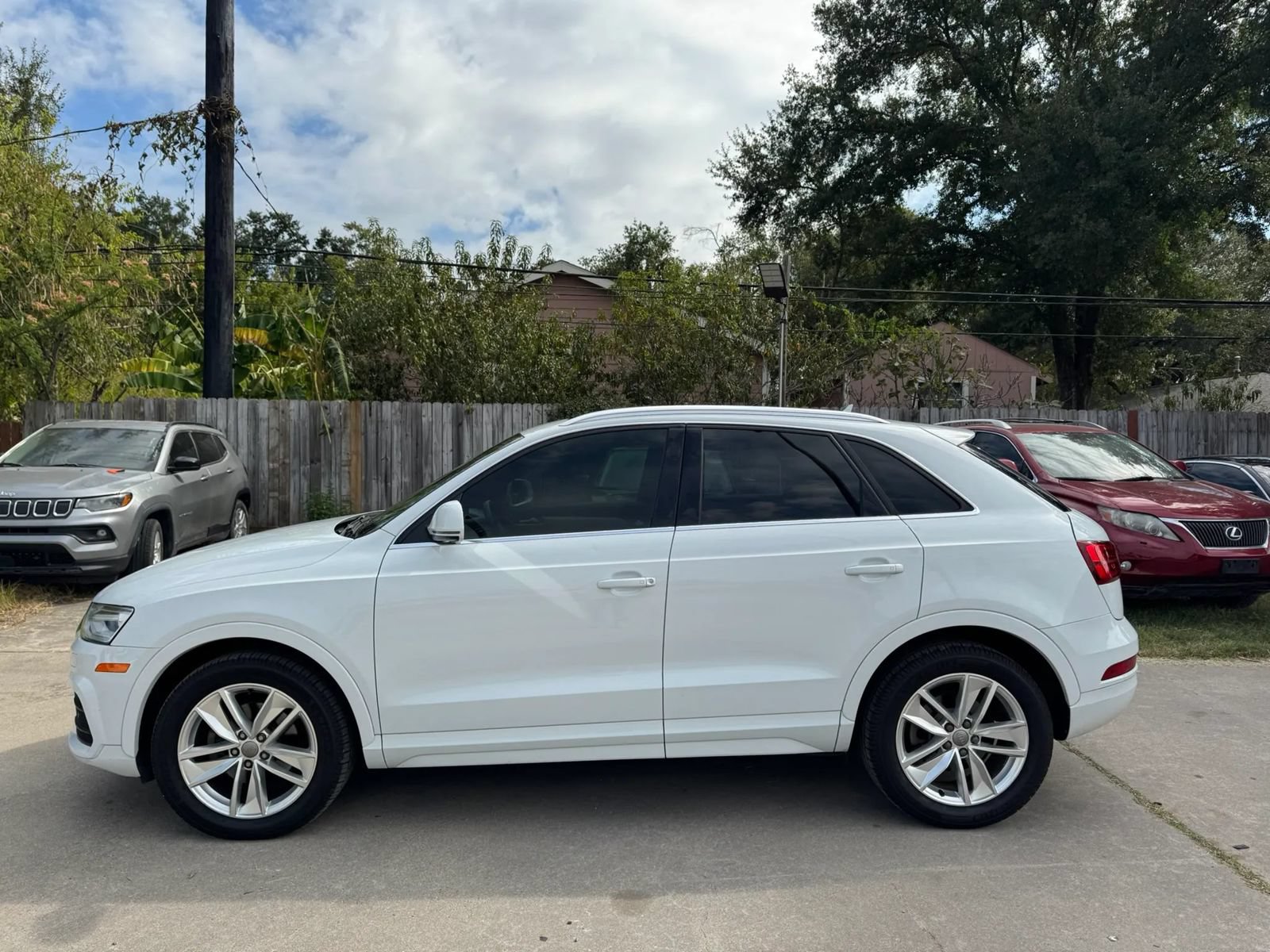 Used 2016 Audi Q3 2.0T Premium Plus w/ Technology Package FWD image 6