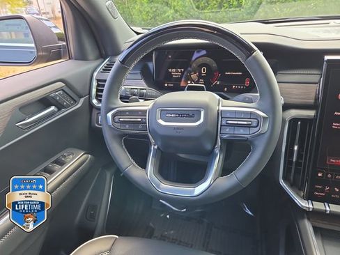 New 2026 GMC Acadia Denali w/ Super Cruise Package FWD image 16