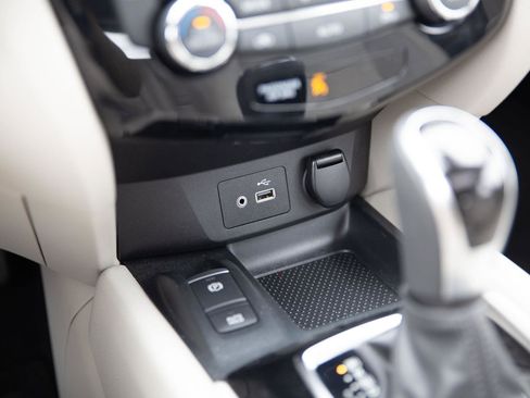 Used 2021 Nissan Rogue Sport SL w/ Premium Package image 14