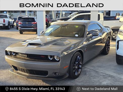 Used 2023 Dodge Challenger R/T Scat Pack w/ Plus Package image 2