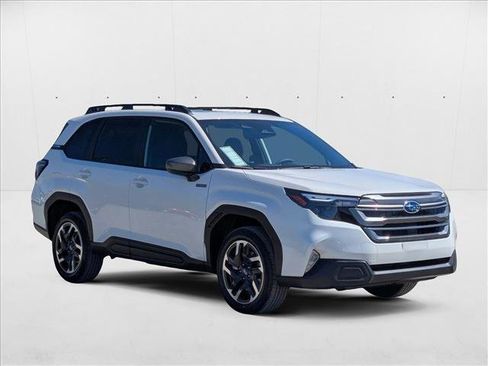 New 2025 Subaru Forester Premium image 6