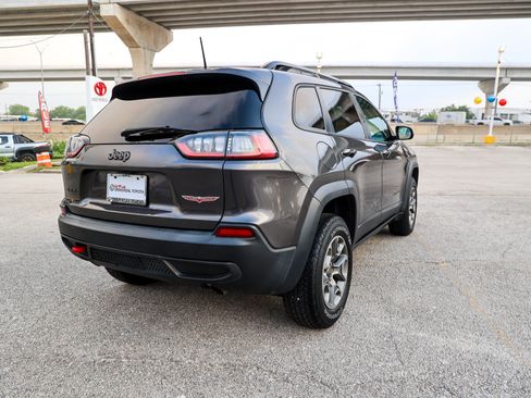 Used 2022 Jeep Cherokee Trailhawk AWD/4WD image 8