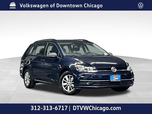 Used 2018 Volkswagen Golf S image 1