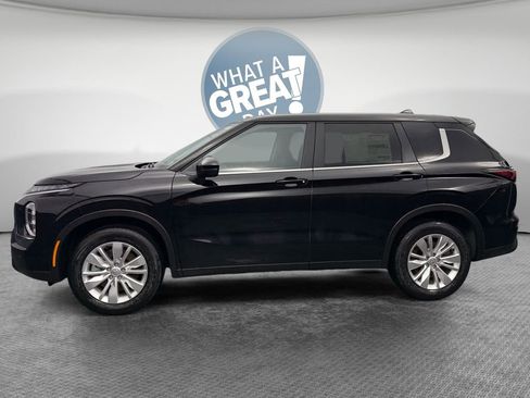 New 2026 Mitsubishi Outlander ES AWD/4WD image 7