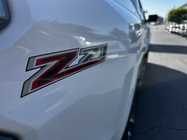 Used 2024 Chevrolet Colorado Z71 w/ Z71 Convenience Package 2 AWD/4WD image 45