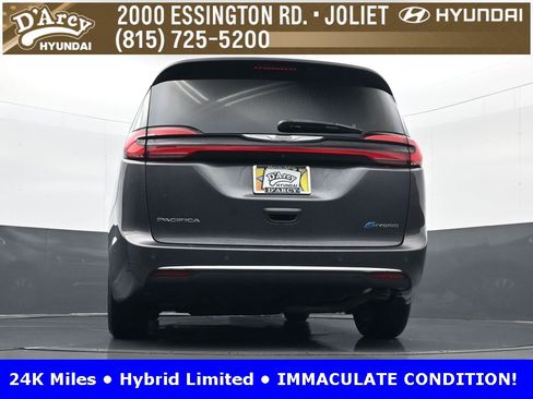 Used 2022 Chrysler Pacifica Limited image 27