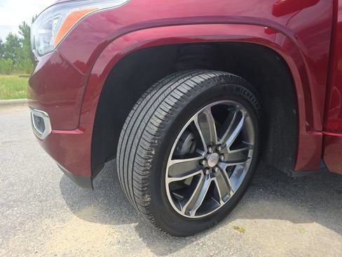 Used 2018 GMC Acadia Denali w/ Technology Package FWD image 35
