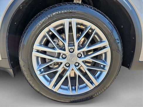 Used 2024 Acura MDX SH-AWD w/ Advance Package image 26