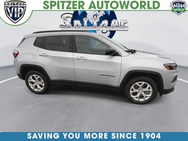 Used 2024 Jeep Compass Latitude AWD/4WD image 9