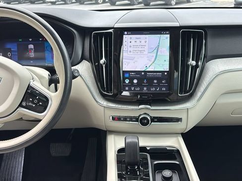 Used 2024 Volvo XC60 B5 Plus w/ Climate Package AWD/4WD image 6
