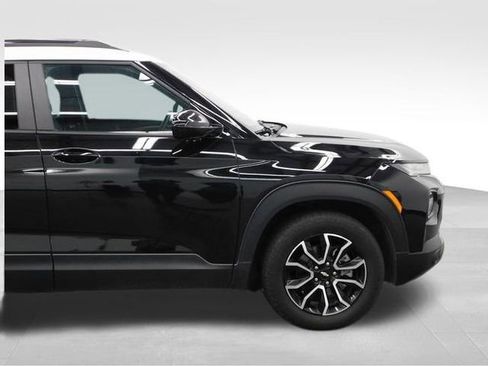Used 2023 Chevrolet TrailBlazer ACTIV w/ Convenience Package image 18